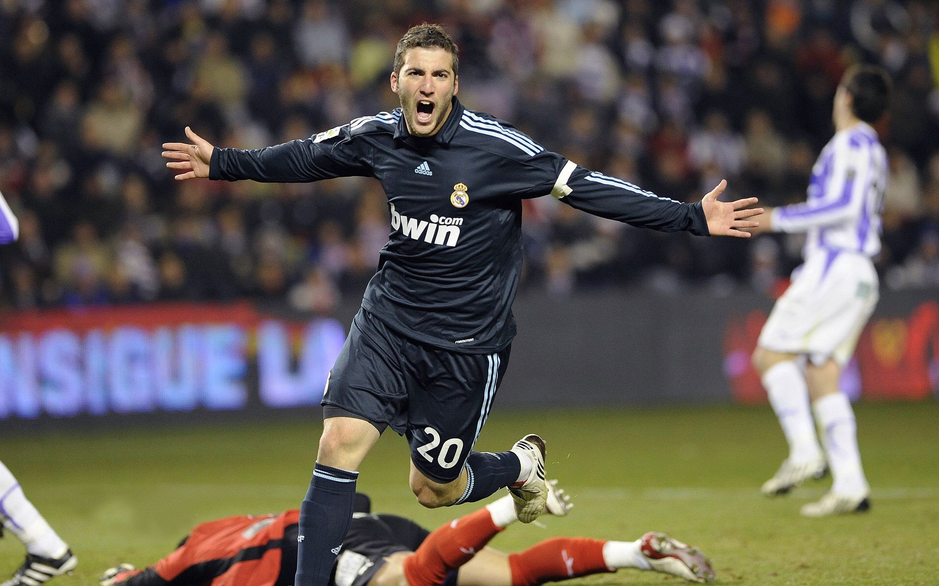 历史性电竞亚洲杯中国战队全胜出线，亚洲电竞大师杯